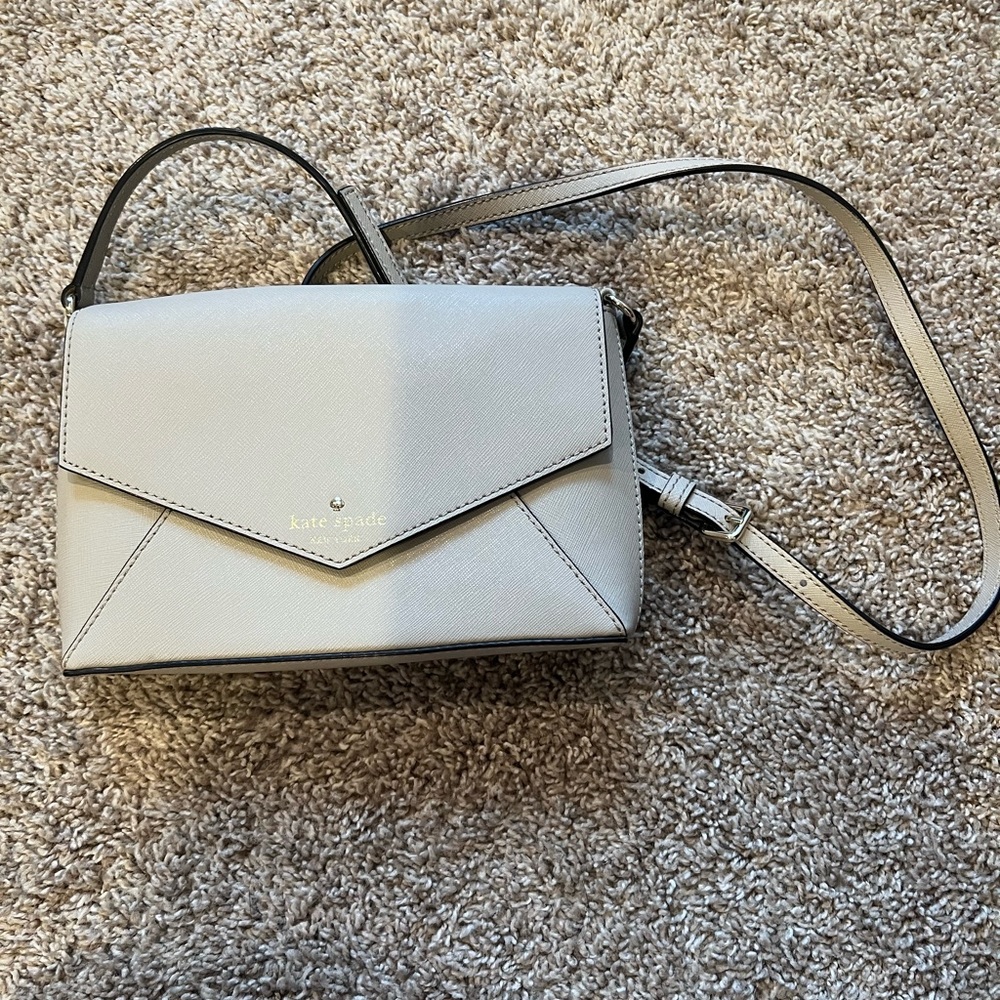 Kate Spade Crossbody - like new condition